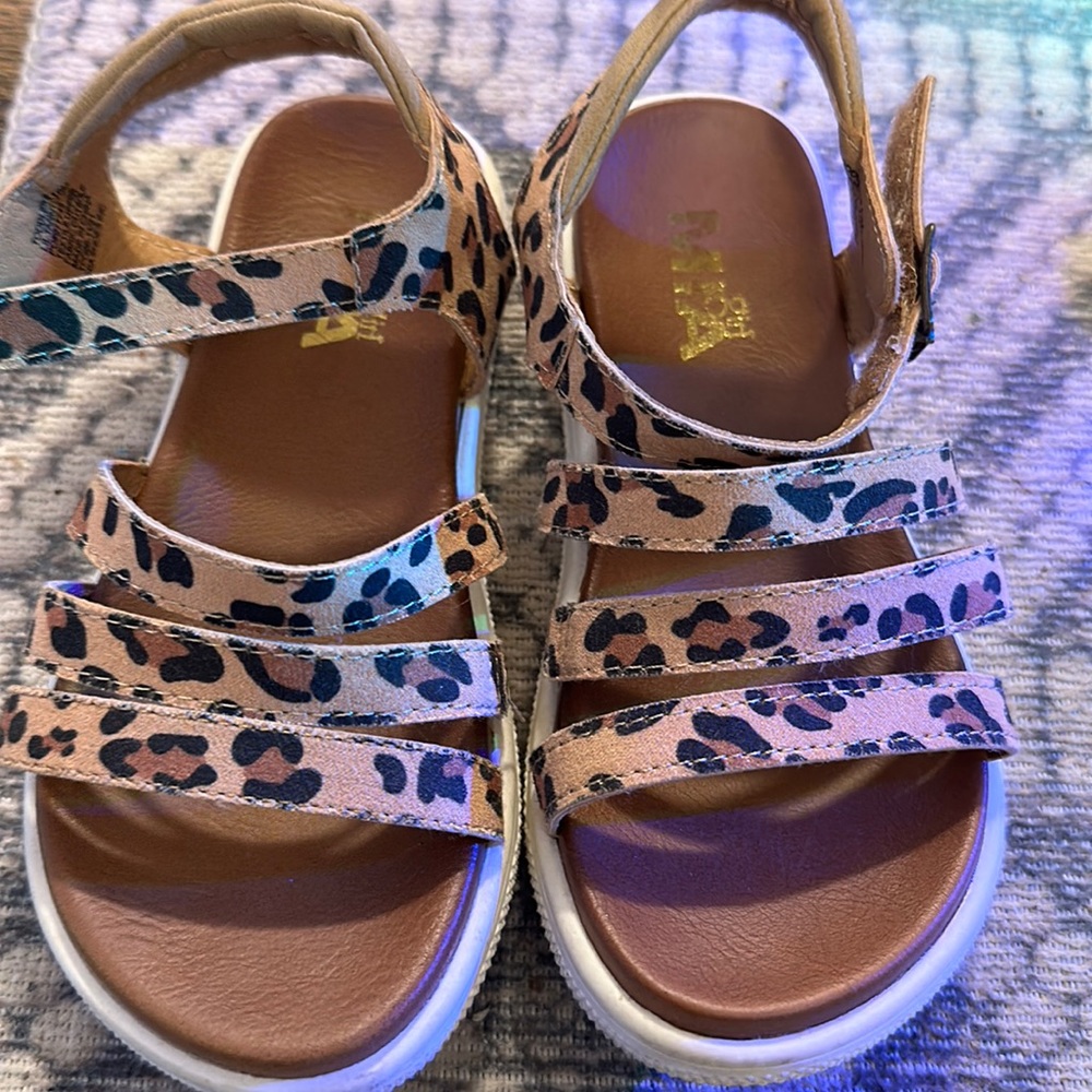 Size 10 Mia sandals leopard print